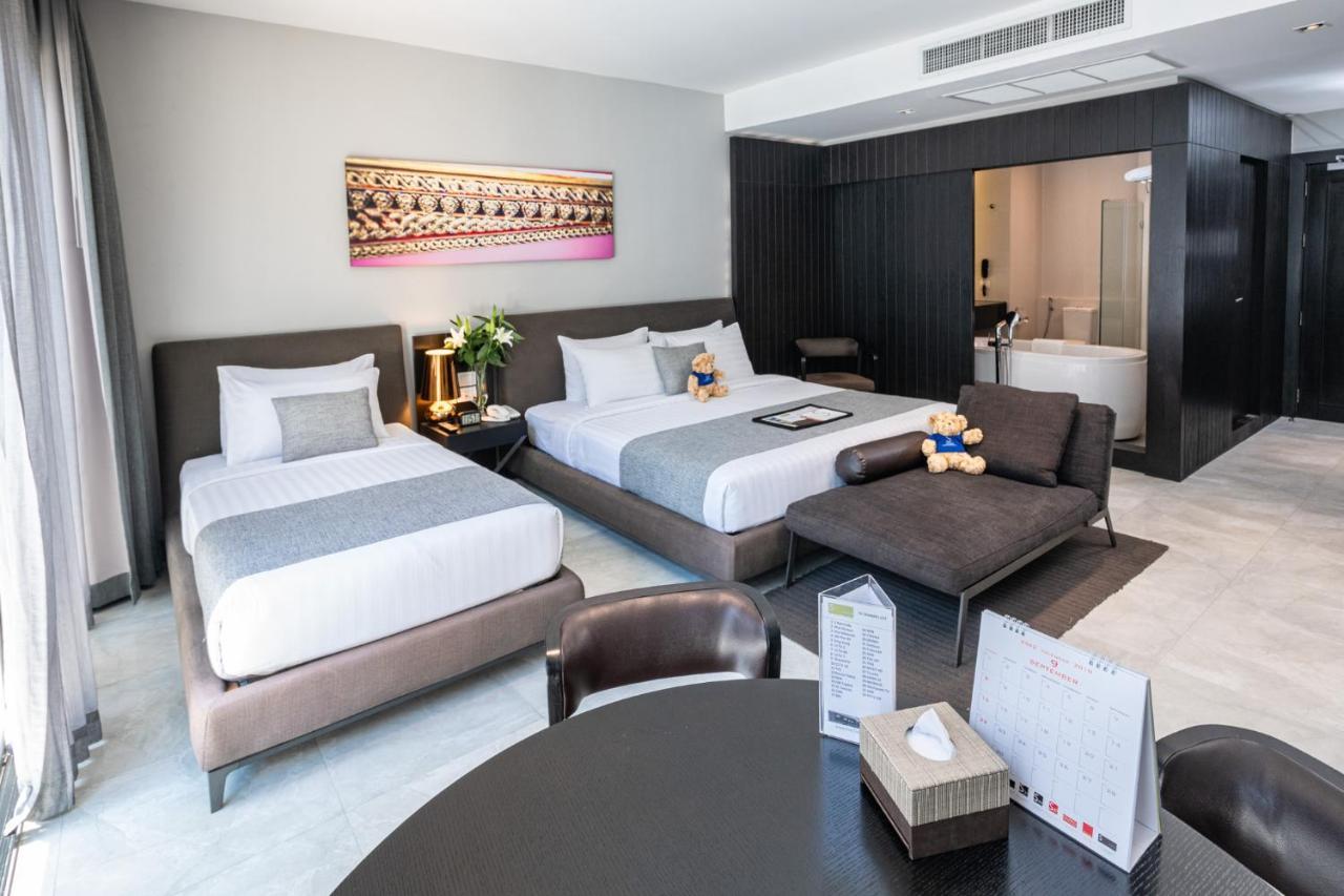 S Ratchada Leisure Hotel - Sha Plus Banguecoque Exterior foto Deluxe Family Suite